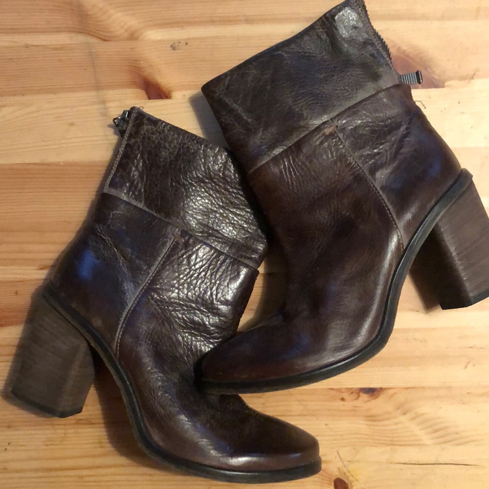 Donna Carolina brown leather ankle boots
